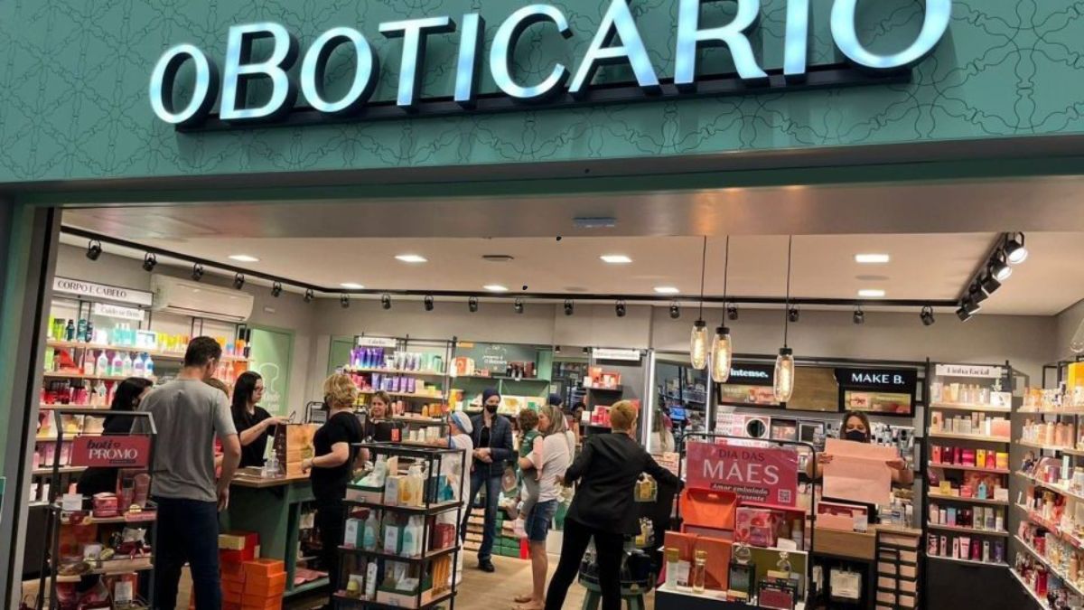vaga de consultor santa cruz shopping