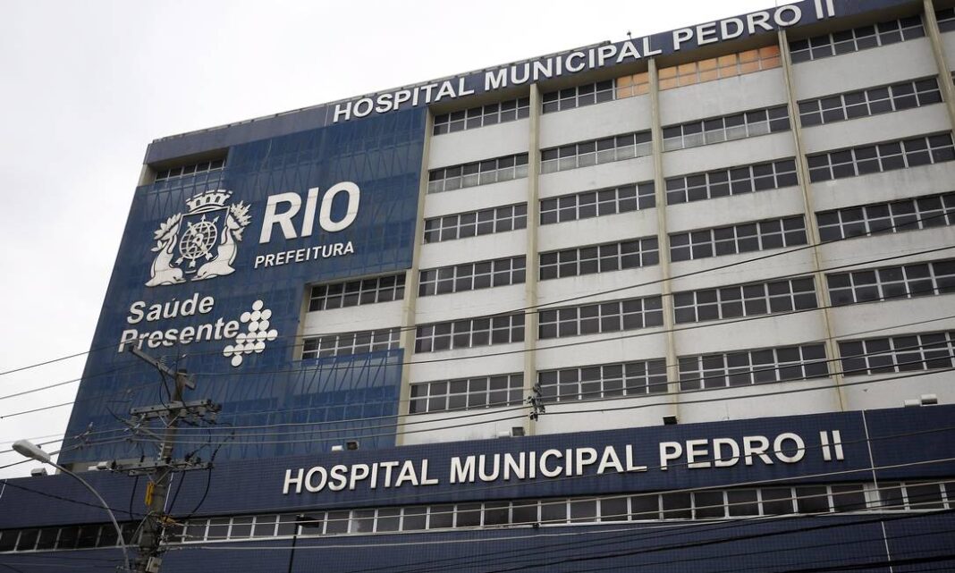 78311857_RIRio-de-Janeiro-RJ10-08-2018Fachada-do-Hospital-Municipal-Pedro-II-em-Santa-Cruz