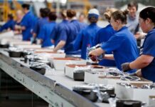 Vagas de Emprego para Auxiliar de Produção em Confecção de Roupas de Bebê em Bonsucesso sem Experiência